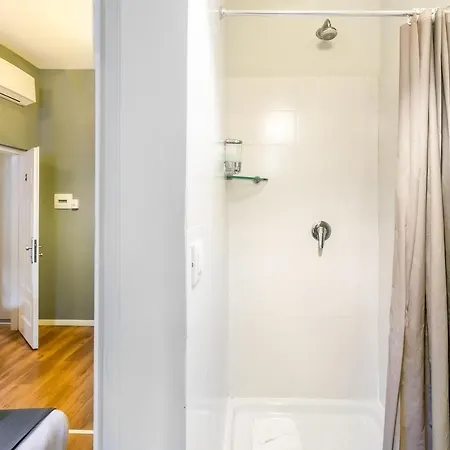 Amoroma Bed and Breakfast 3*