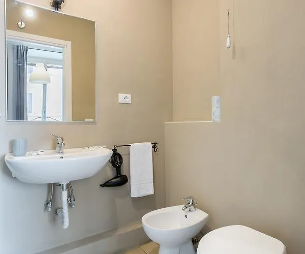 Amoroma Bed & Breakfast 3*